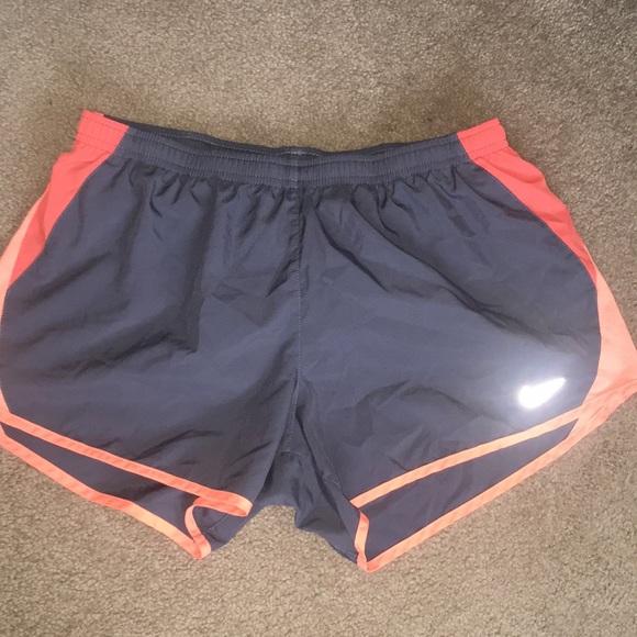 Nike Dri-Fit running shorts - Picture 2 of 3